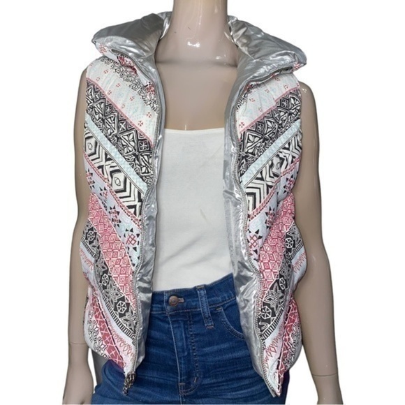 Erin Snow Women’s Size S Reversible Winter Print to Metallic Silver Down Vest - Picture 1 of 9